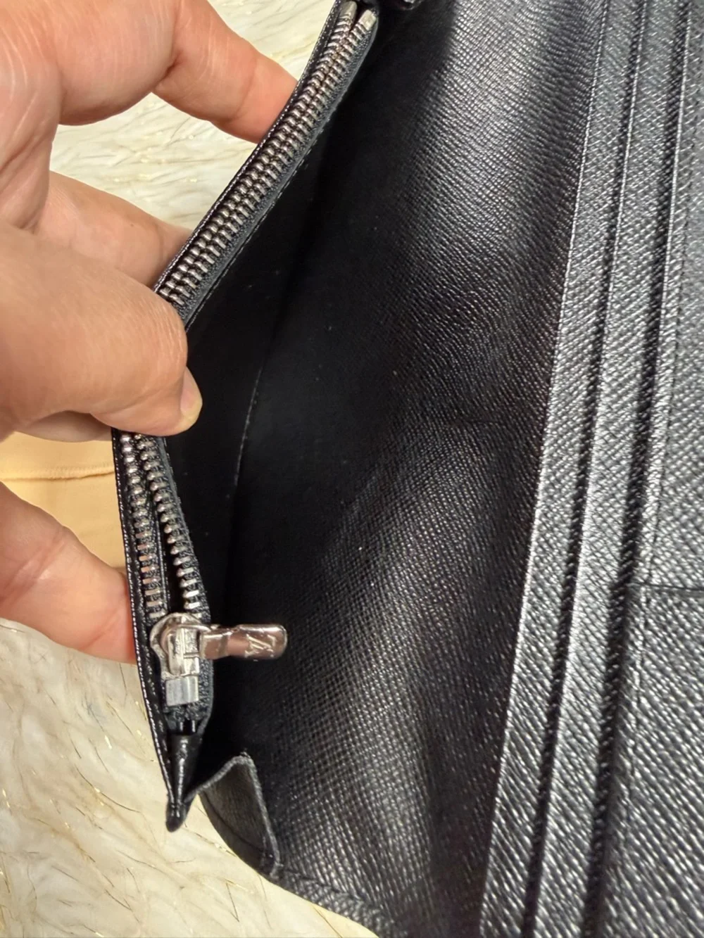 Louis Vuitton Brazza Black Damier Graphite wallet w/ Dust-bag unisex - Picture 8 of 16